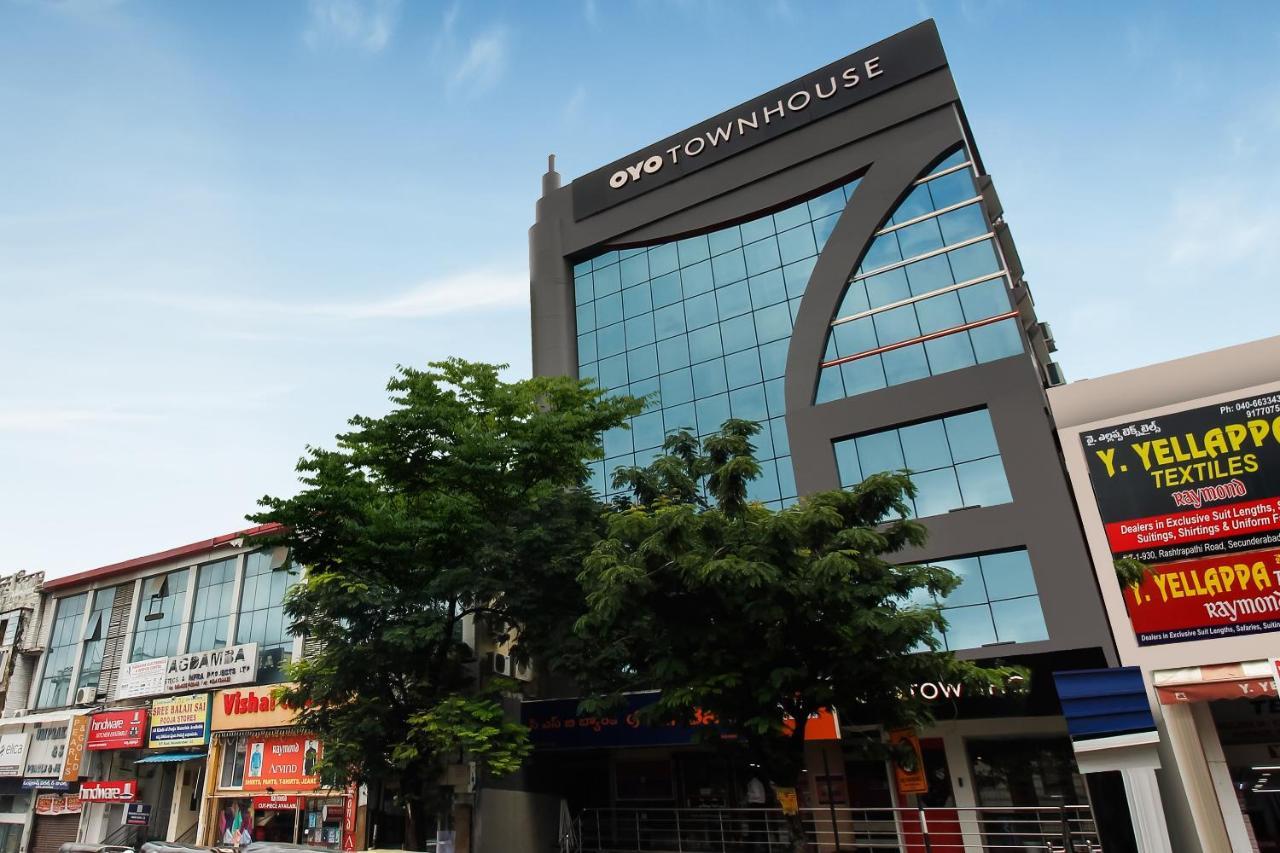 Oyo Townhouse 600 Gangothri Hotel Secundurabad Buitenkant foto