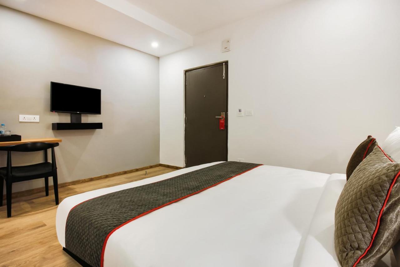 Oyo Townhouse 600 Gangothri Hotel Secundurabad Buitenkant foto