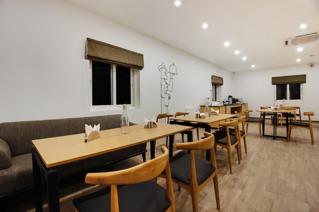 Oyo Townhouse 600 Gangothri Hotel Secundurabad Buitenkant foto